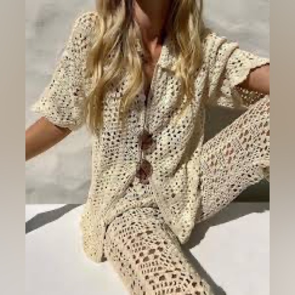 Maurie + Eve Tops - NWOT Maurie and Eve crochet top 8